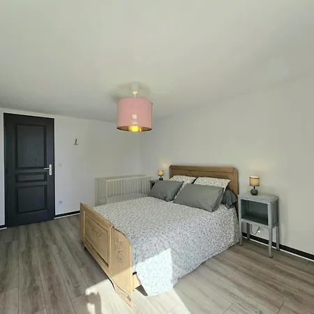 Maison Indépendante Confortable Avec Grand Jardin Et Animaux Admis à - Fr-1-616-500 Sorges