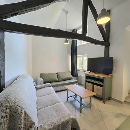 Maison Indépendante Confortable Avec Grand Jardin Et Animaux Admis à - Fr-1-616-500 *