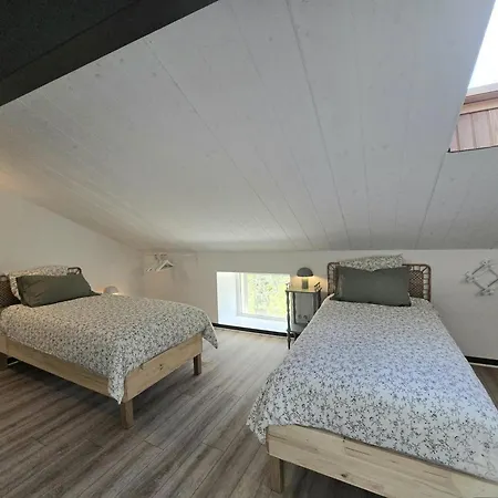 Maison Indépendante Confortable Avec Grand Jardin Et Animaux Admis à - Fr-1-616-500 *