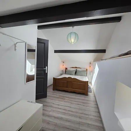 Maison Indépendante Confortable Avec Grand Jardin Et Animaux Admis à - Fr-1-616-500 Sorges