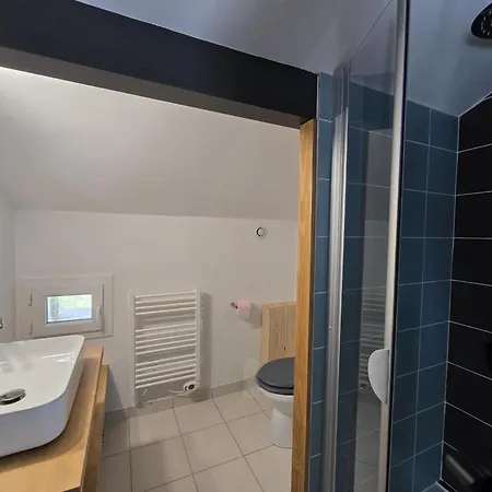 Casa di campagna Maison Indépendante Confortable Avec Grand Jardin Et Animaux Admis à - Fr-1-616-500